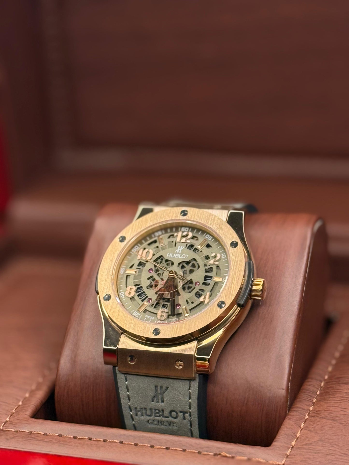 Hublot Skeleton type (Automatic)