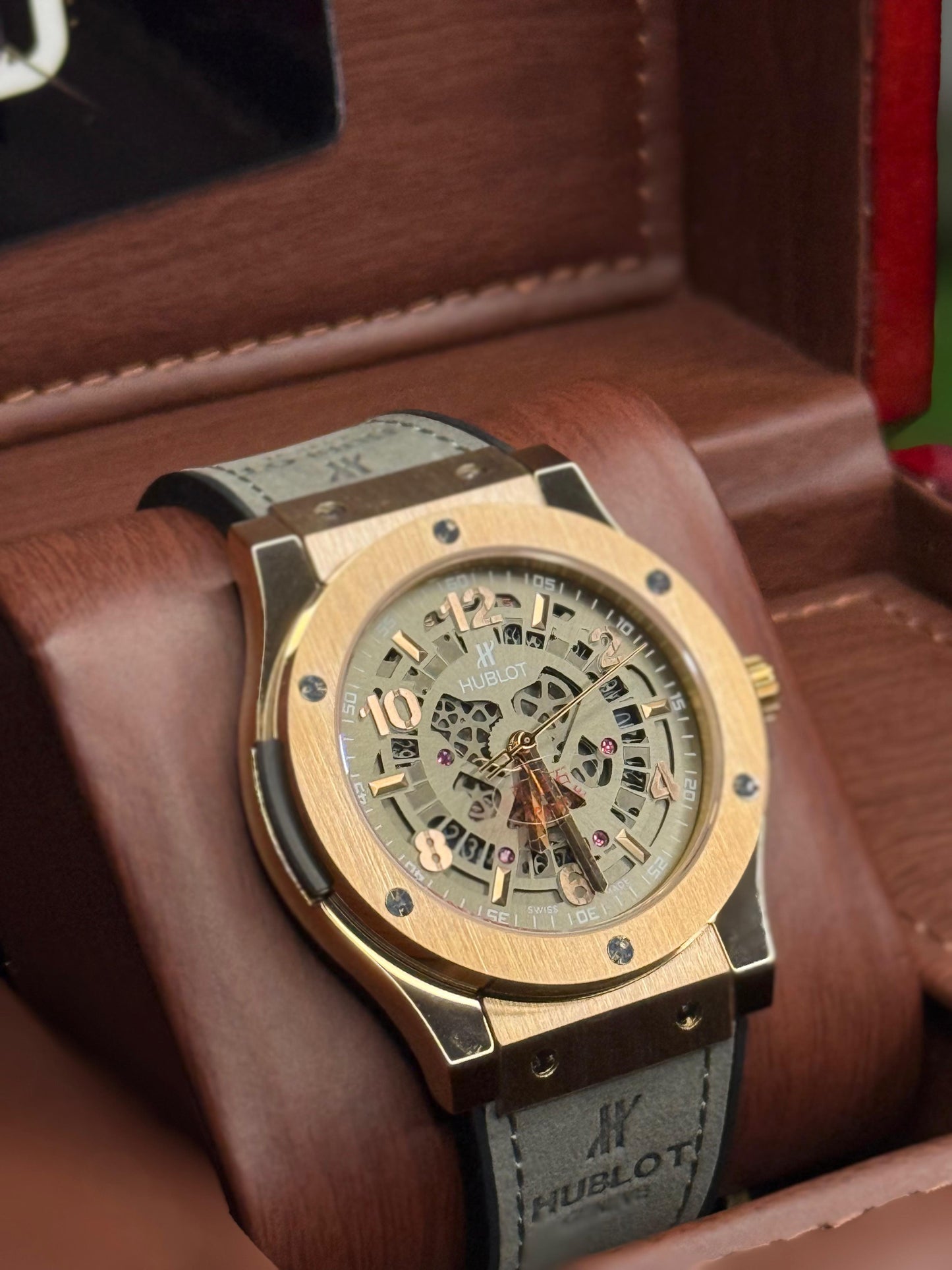 Hublot Skeleton type (Automatic)