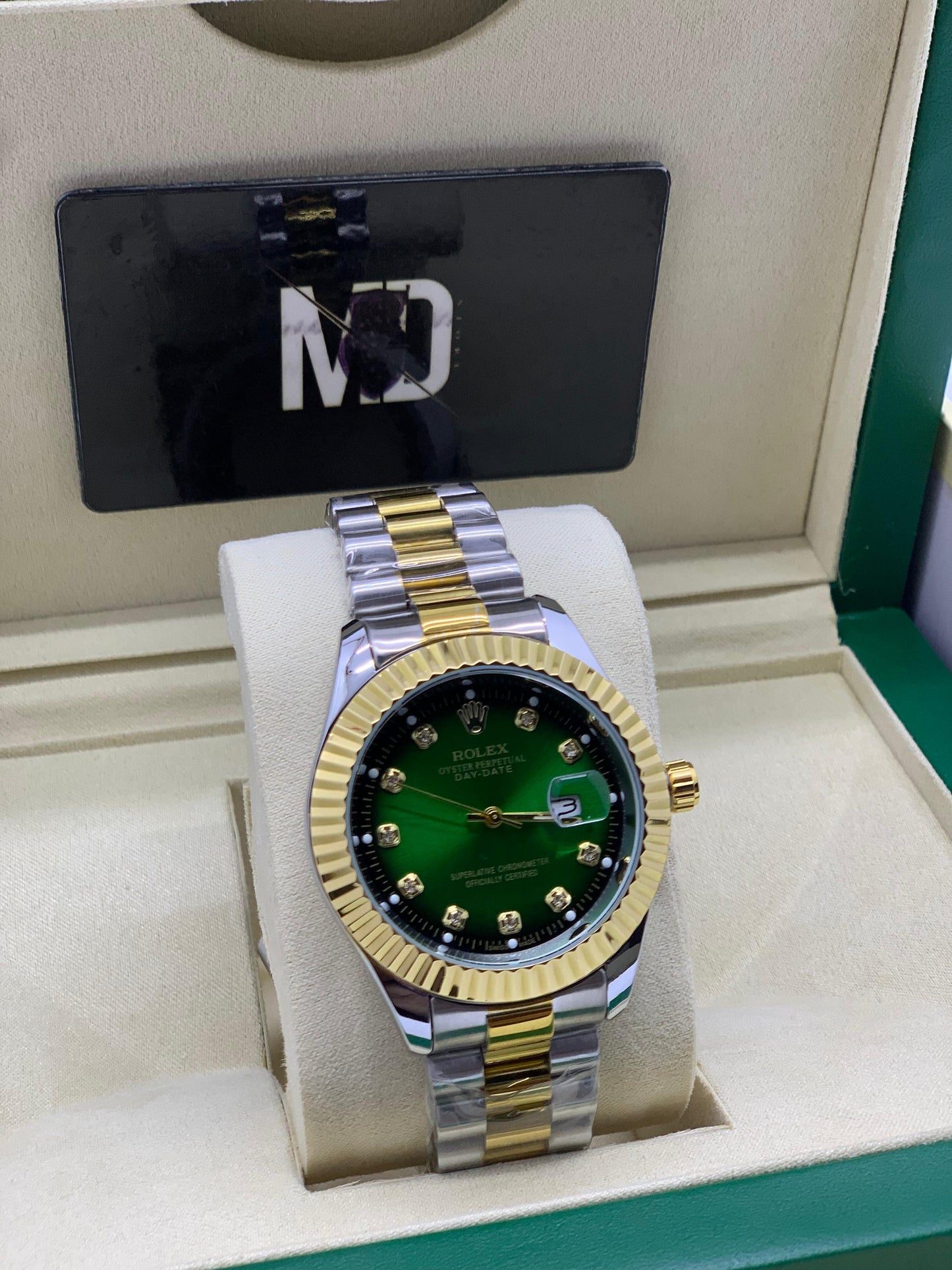 Rollie signature Green two tone ( With date)